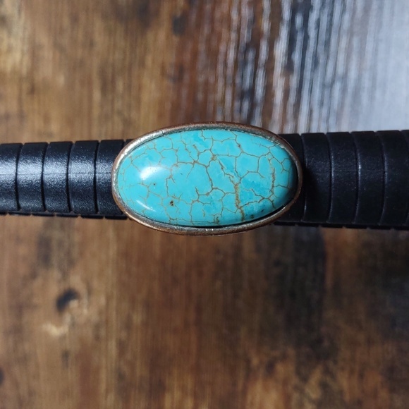 Turquoise Howlite Copper Ring - Picture 4 of 6